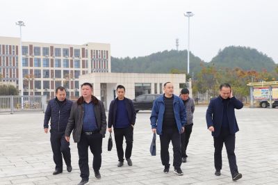 平安建設(shè)迎驗收，平安和諧滿校園——我校迎接“懷化市平安建設(shè)示范?！痹u估驗收